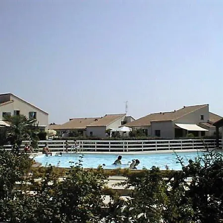 Saint Palais Sur - Maison Mitoyenne De Avec Piscine Et Court De Tennis Appartement *